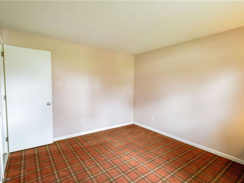 5383 Vermouth Street NW, North Canton, OH 44720 Photo 32