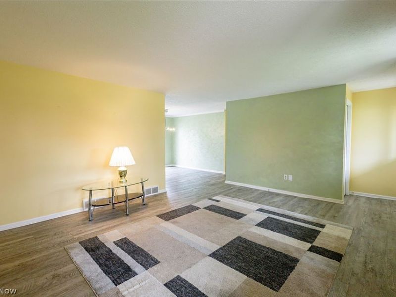 5383 Vermouth Street NW, North Canton, OH 44720 Photo 7