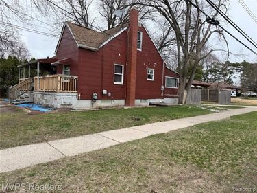 28504 Norwood Avenue, Warren, MI 48092
