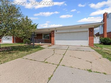 11447 Edwin Drive, Warren, MI 48093