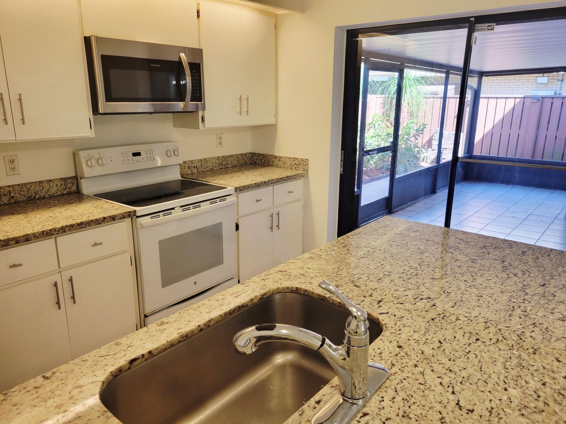 6407 64th Way, West Palm Beach, FL 33409 Photo