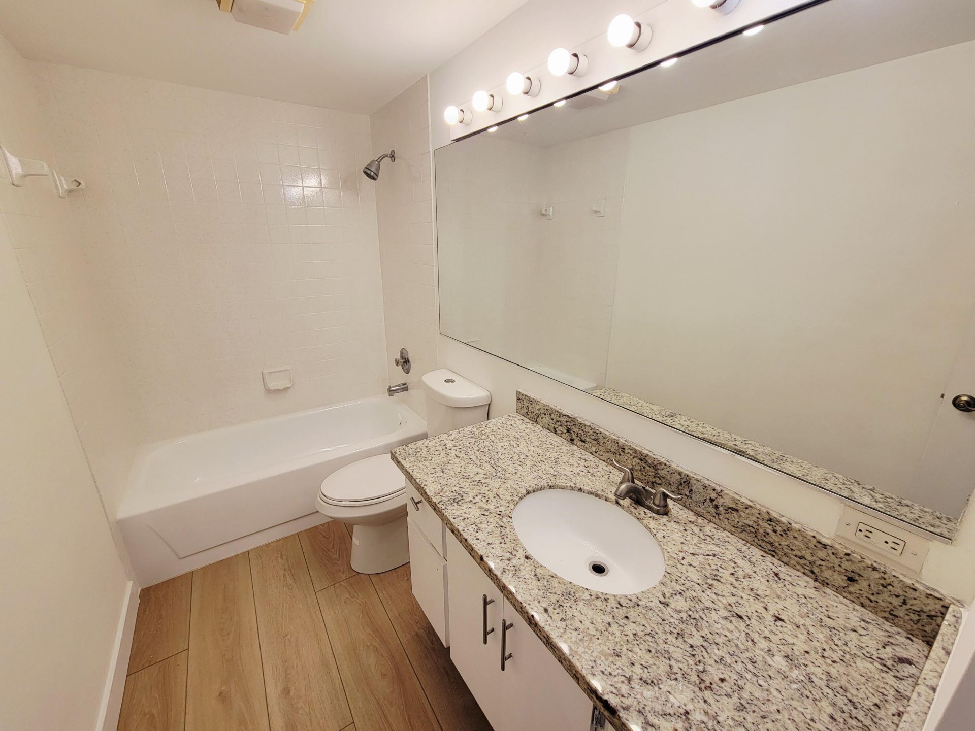 6407 64th Way, West Palm Beach, FL 33409 Photo