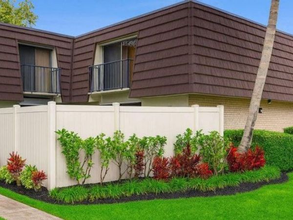 7716 77th Way, West Palm Beach, FL 33407