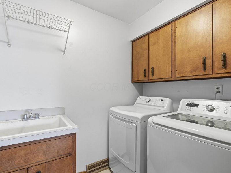 6190 Deeside Drive, Dublin, OH 43017 Photo 18