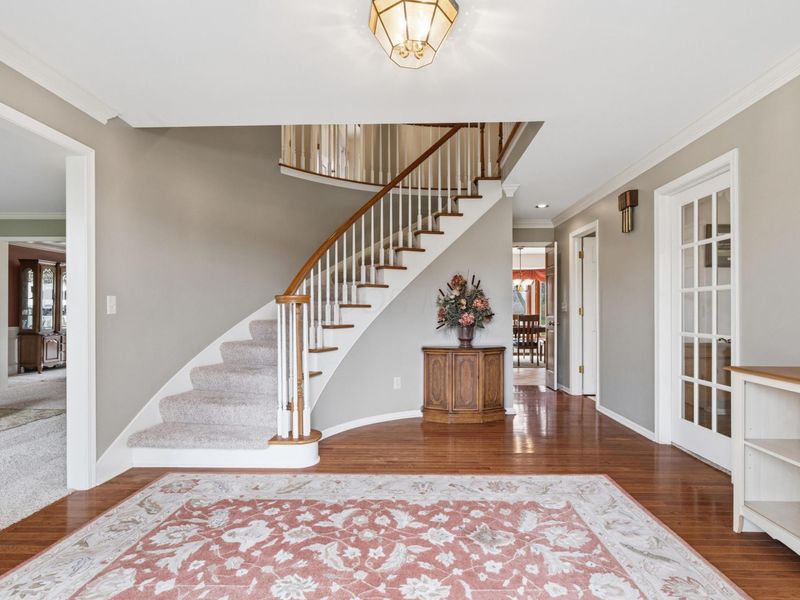 6190 Deeside Drive, Dublin, OH 43017 Photo 2