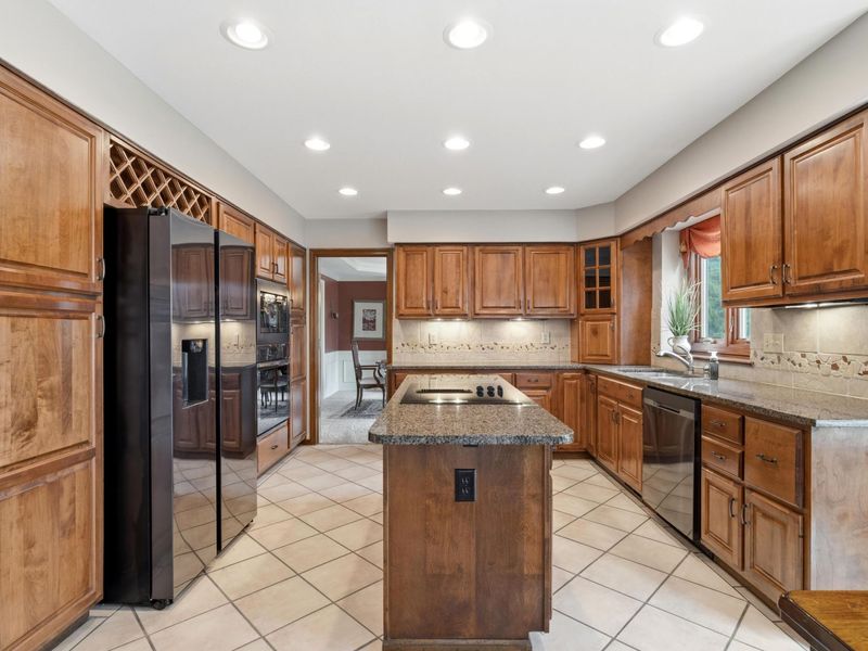 6190 Deeside Drive, Dublin, OH 43017 Photo 7