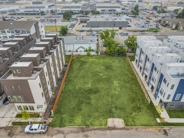 2816 Weisenberger Street, Fort Worth, TX 76107