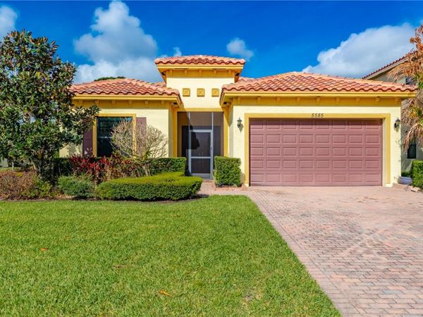 5585 40th Avenue, Vero Beach, FL 32967