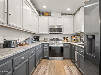 695 Ann Way, Gardnerville, NV 89460 Photo