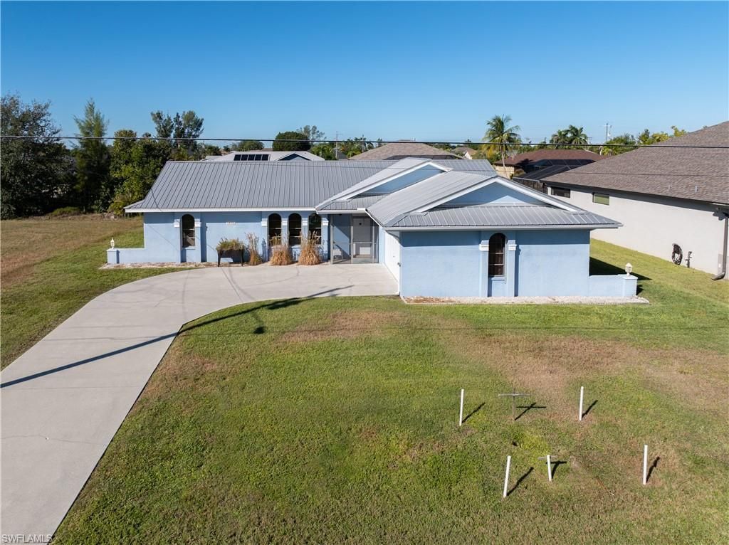 1402 SW 4th Ave, Cape Coral, FL 33991 Photo