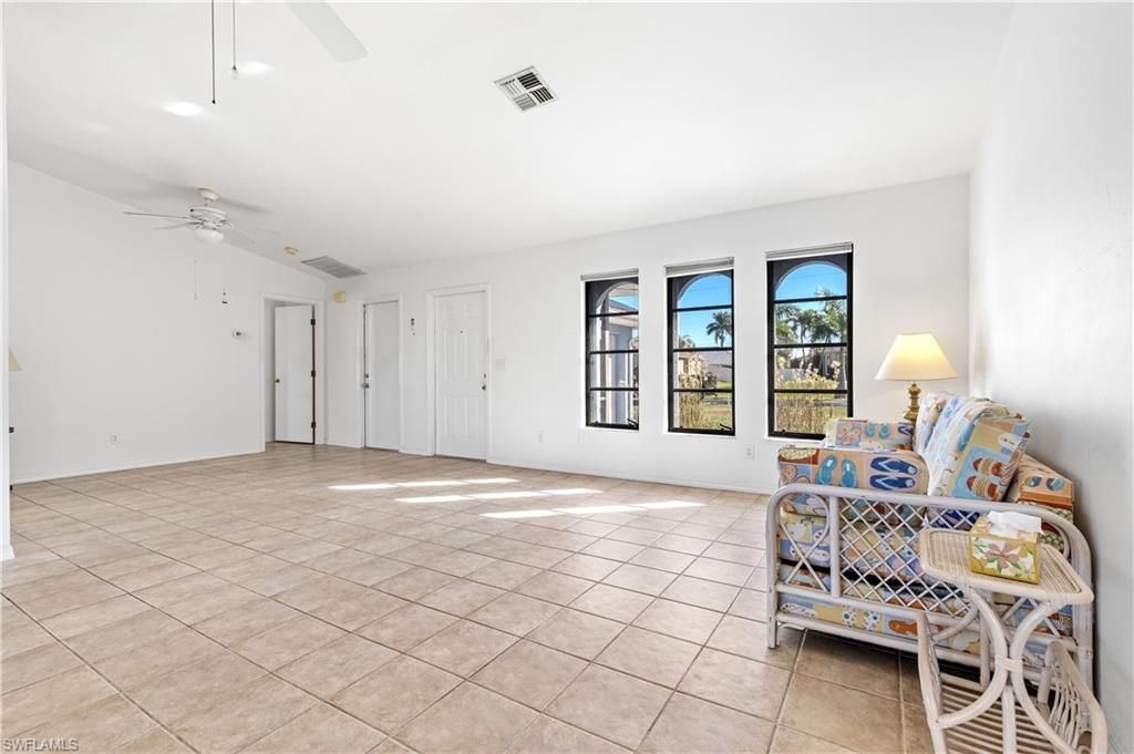 1402 SW 4th Ave, Cape Coral, FL 33991 Photo