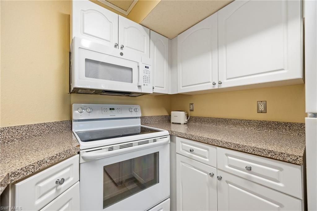 12550 Equestrian Cir, Unit 602, Fort Myers, FL 33907 Photo