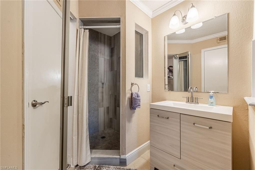 12550 Equestrian Cir, Unit 602, Fort Myers, FL 33907 Photo