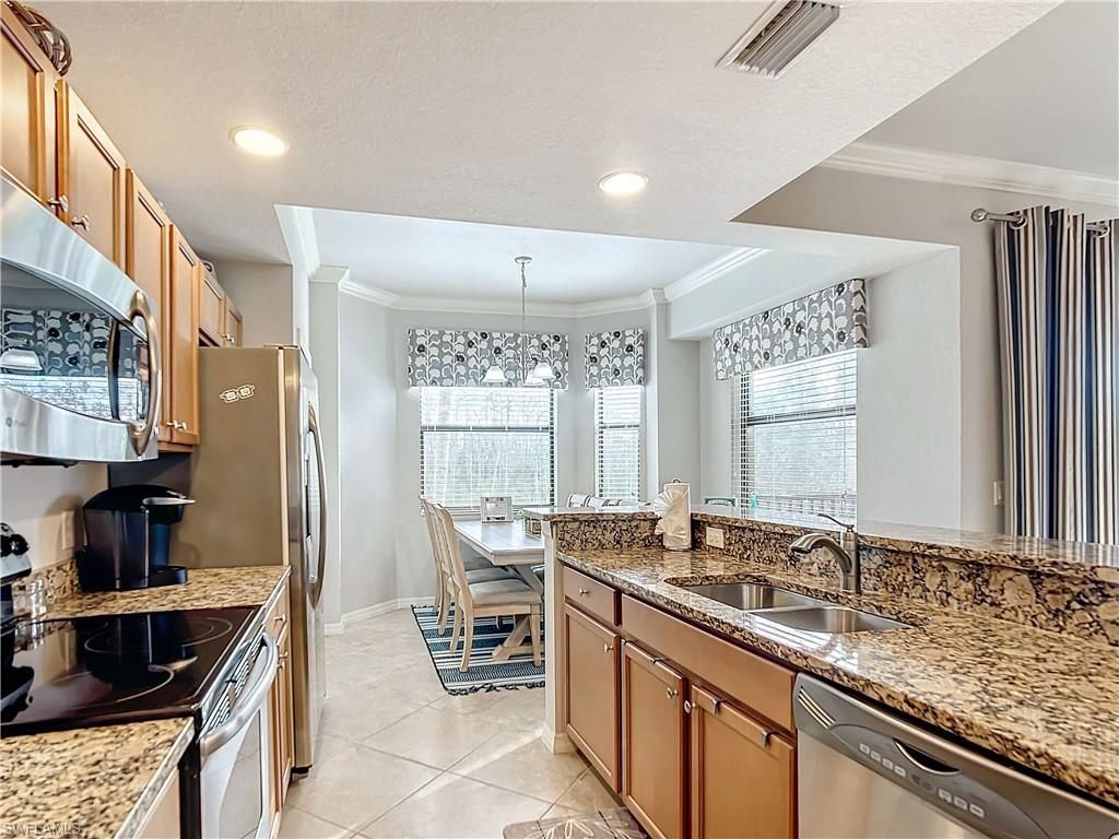9715 Acqua Ct, Unit 127, Naples, FL 34113 Photo