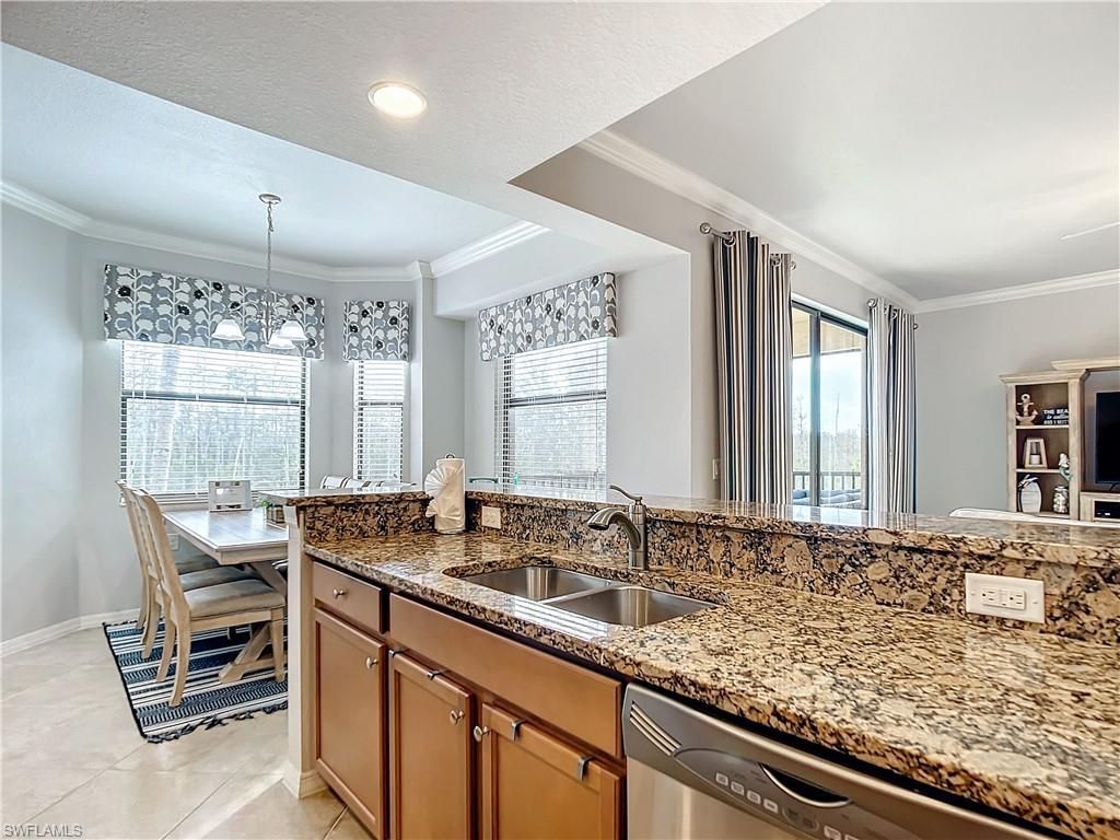 9715 Acqua Ct, Unit 127, Naples, FL 34113 Photo