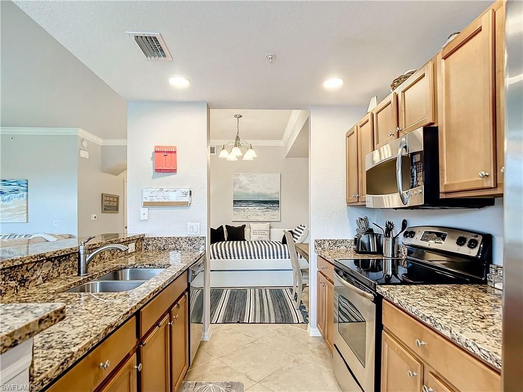 9715 Acqua Ct, Unit 127, Naples, FL 34113 Photo