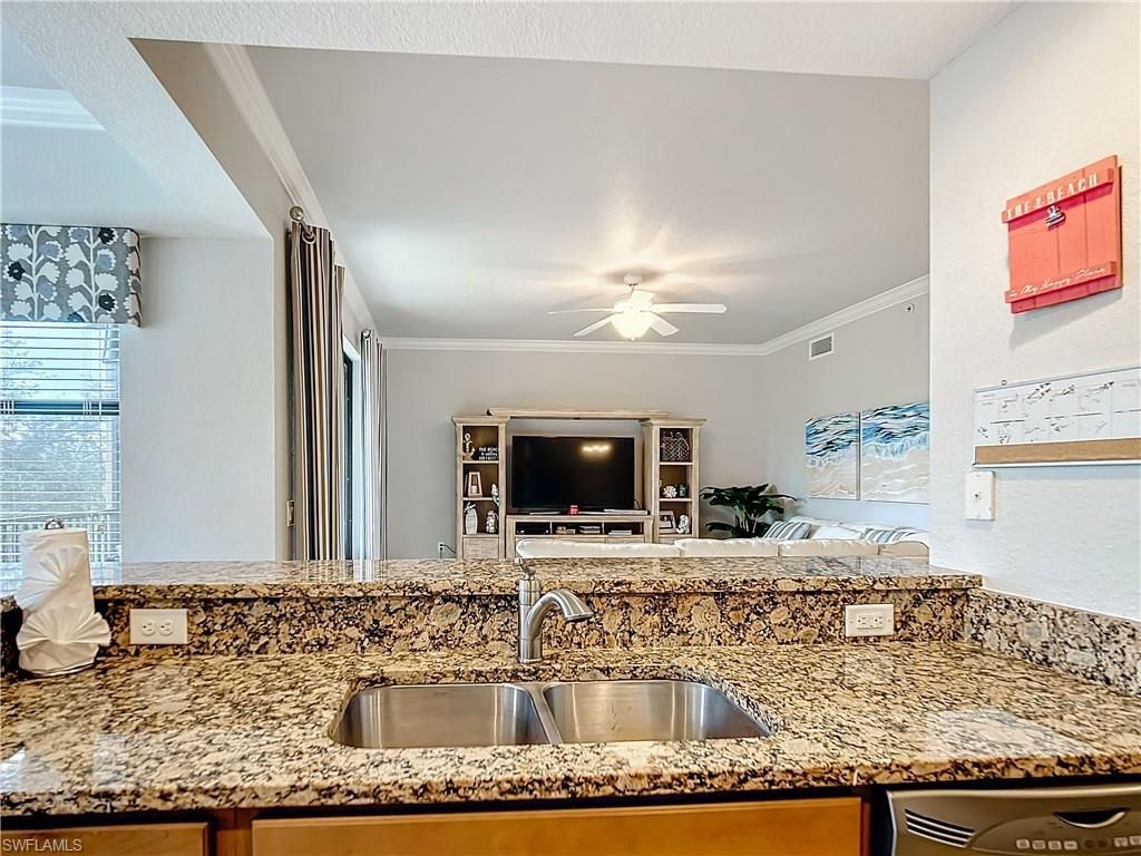 9715 Acqua Ct, Unit 127, Naples, FL 34113 Photo