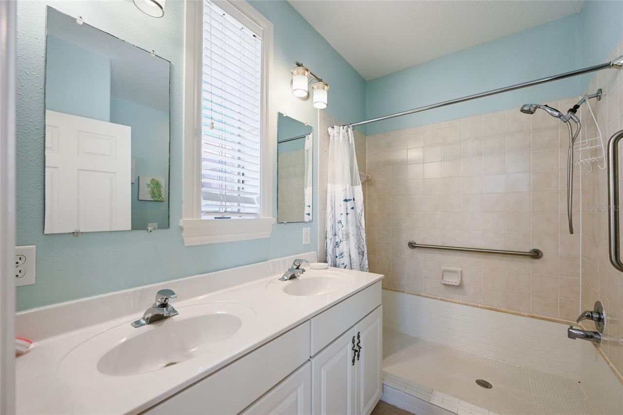 889 N Shore Drive, Anna Maria, FL 34216 Photo