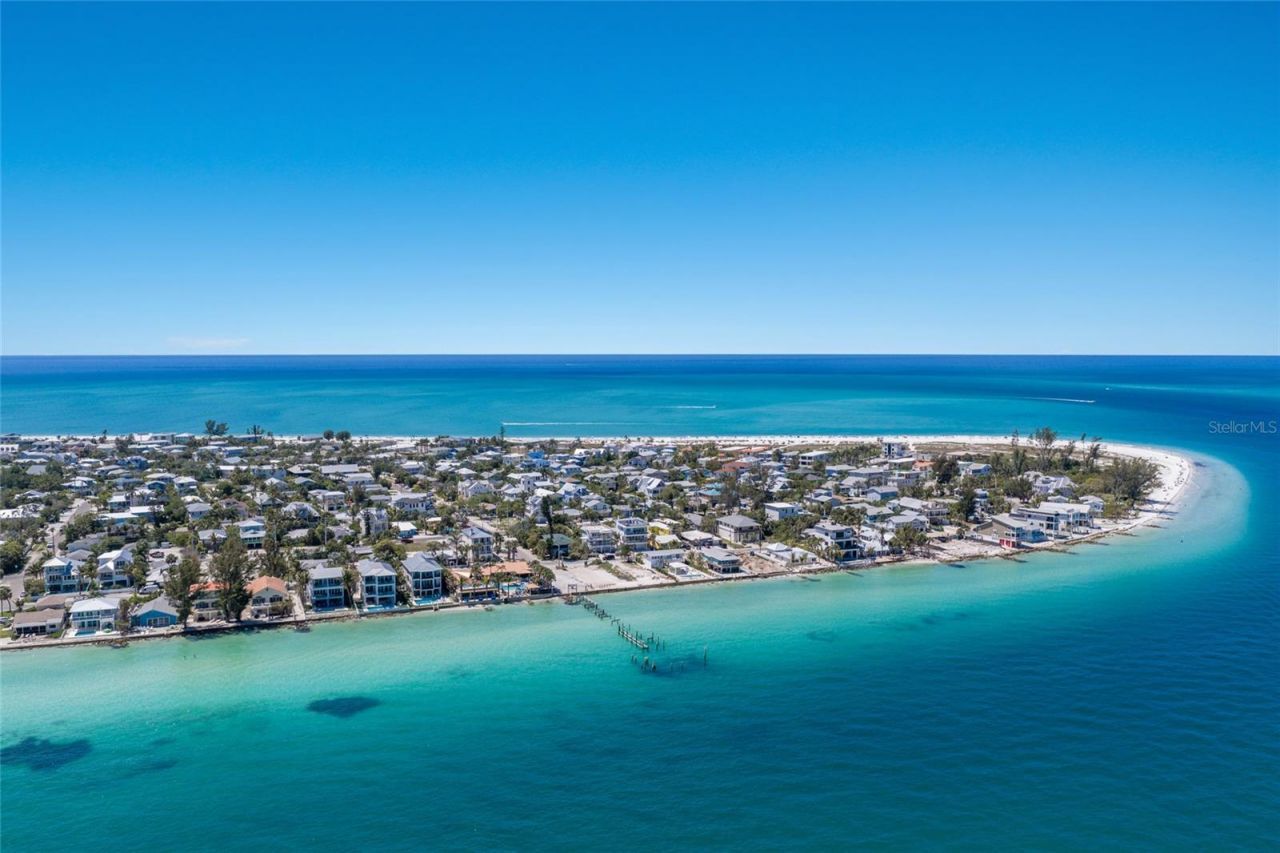889 N Shore Drive, Anna Maria, FL 34216 Photo