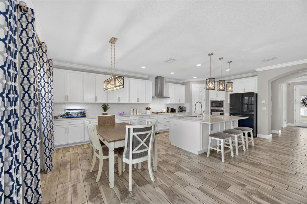 12444 Horseshoe Bend Drive, Lithia, FL 33547 Photo