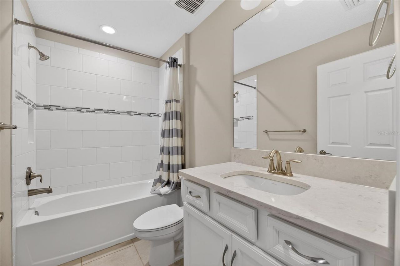 12444 Horseshoe Bend Drive, Lithia, FL 33547 Photo