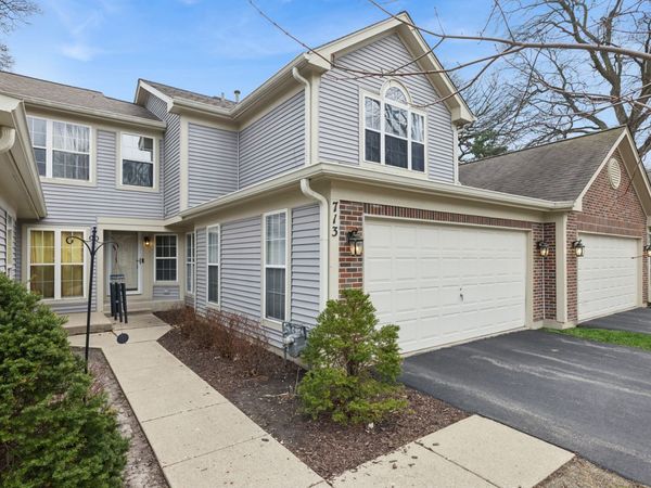 713 Bent Ridge Lane , Elgin, IL 60120