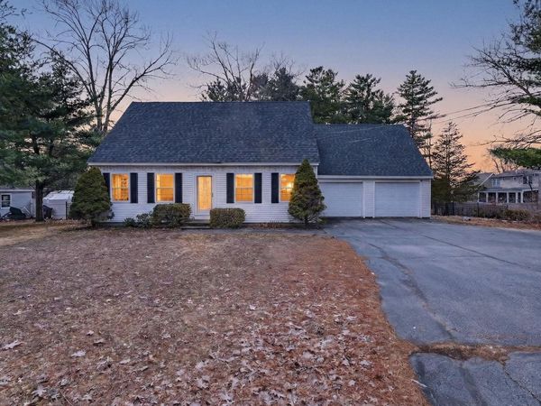 209 Dover Point Road, Dover, NH 03820