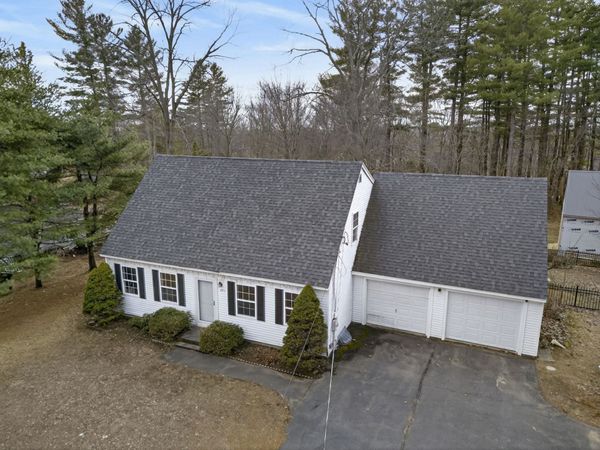 209 Dover Point Road, Dover, NH 03820
