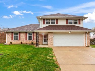 1634 Holling Drive, Omaha, NE 68144