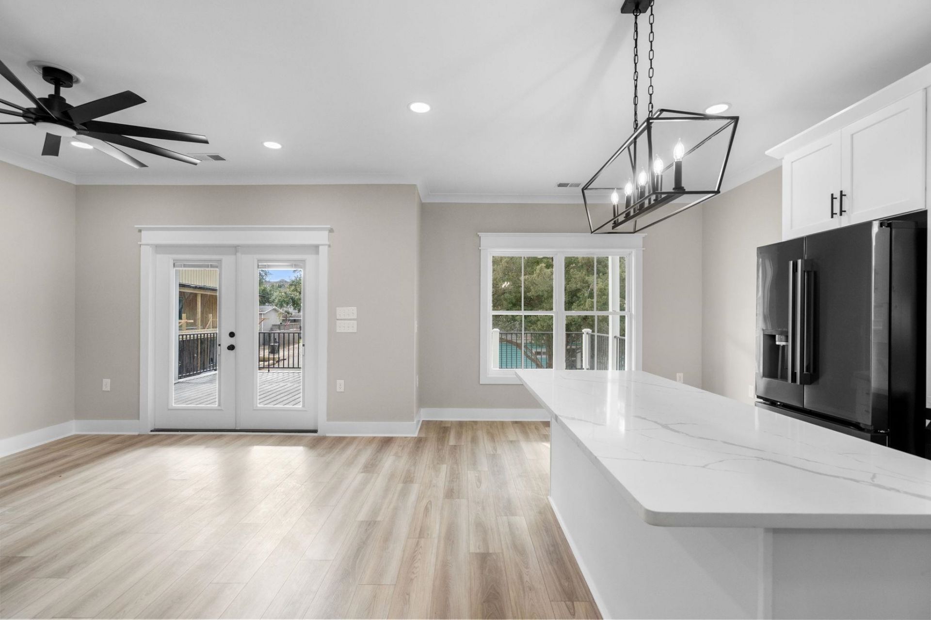 6001-mh14c S Kings Hwy.  Photo 23