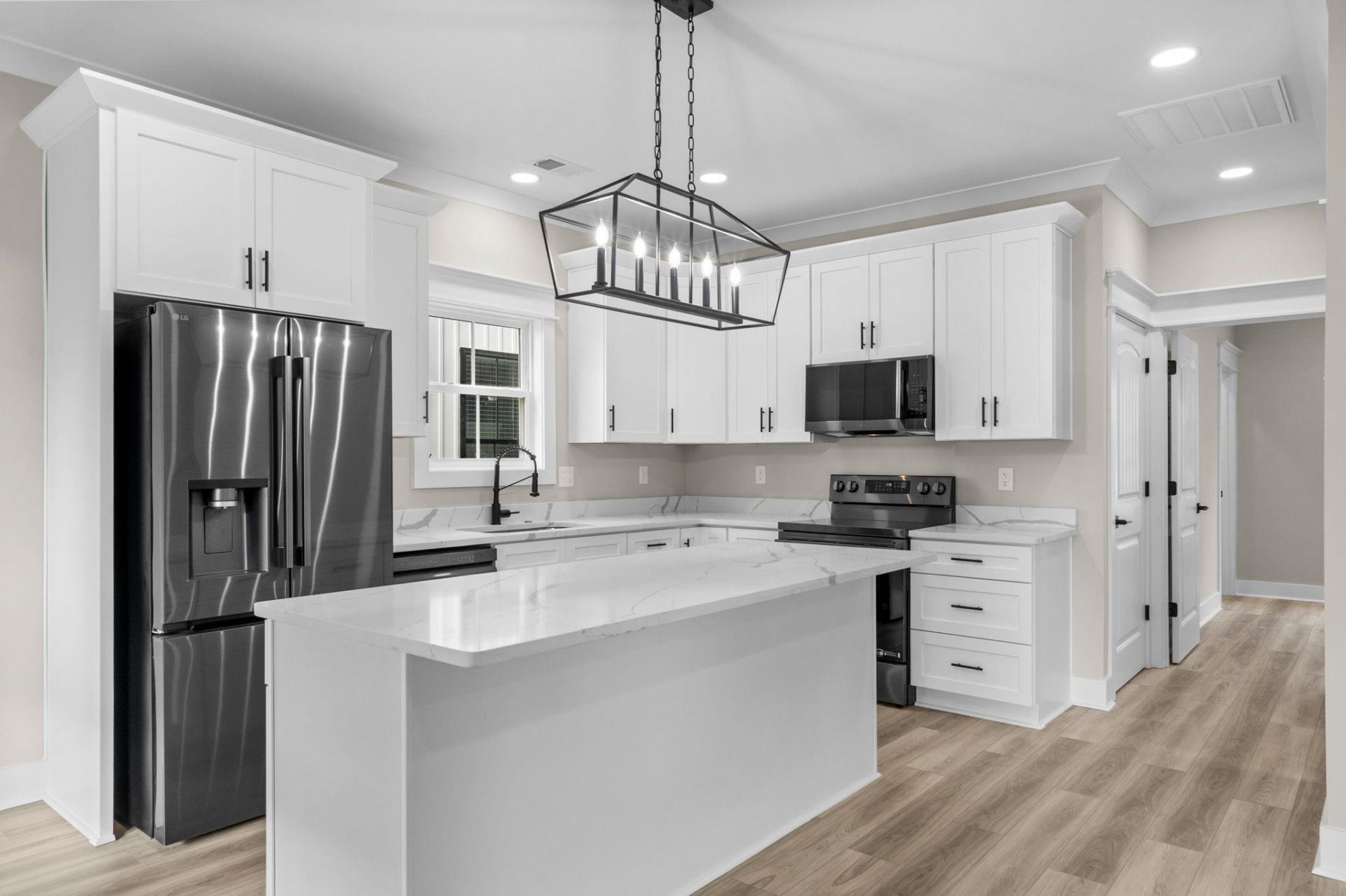 6001-mh14c S Kings Hwy.  Photo 24