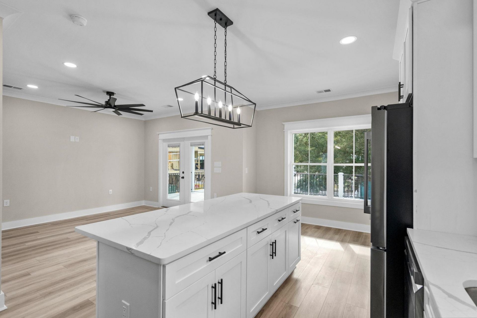 6001-mh14c S Kings Hwy.  Photo 29