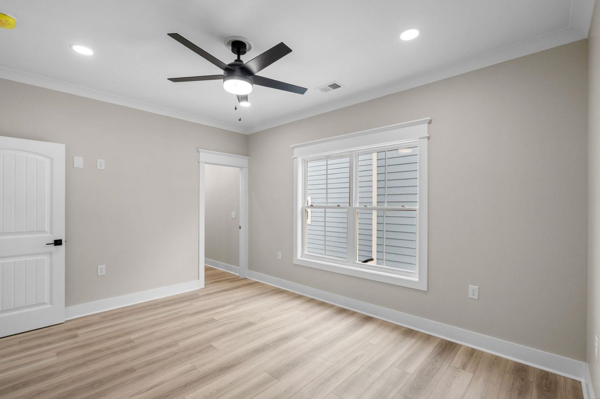 6001-mh14c S Kings Hwy.  Photo 34