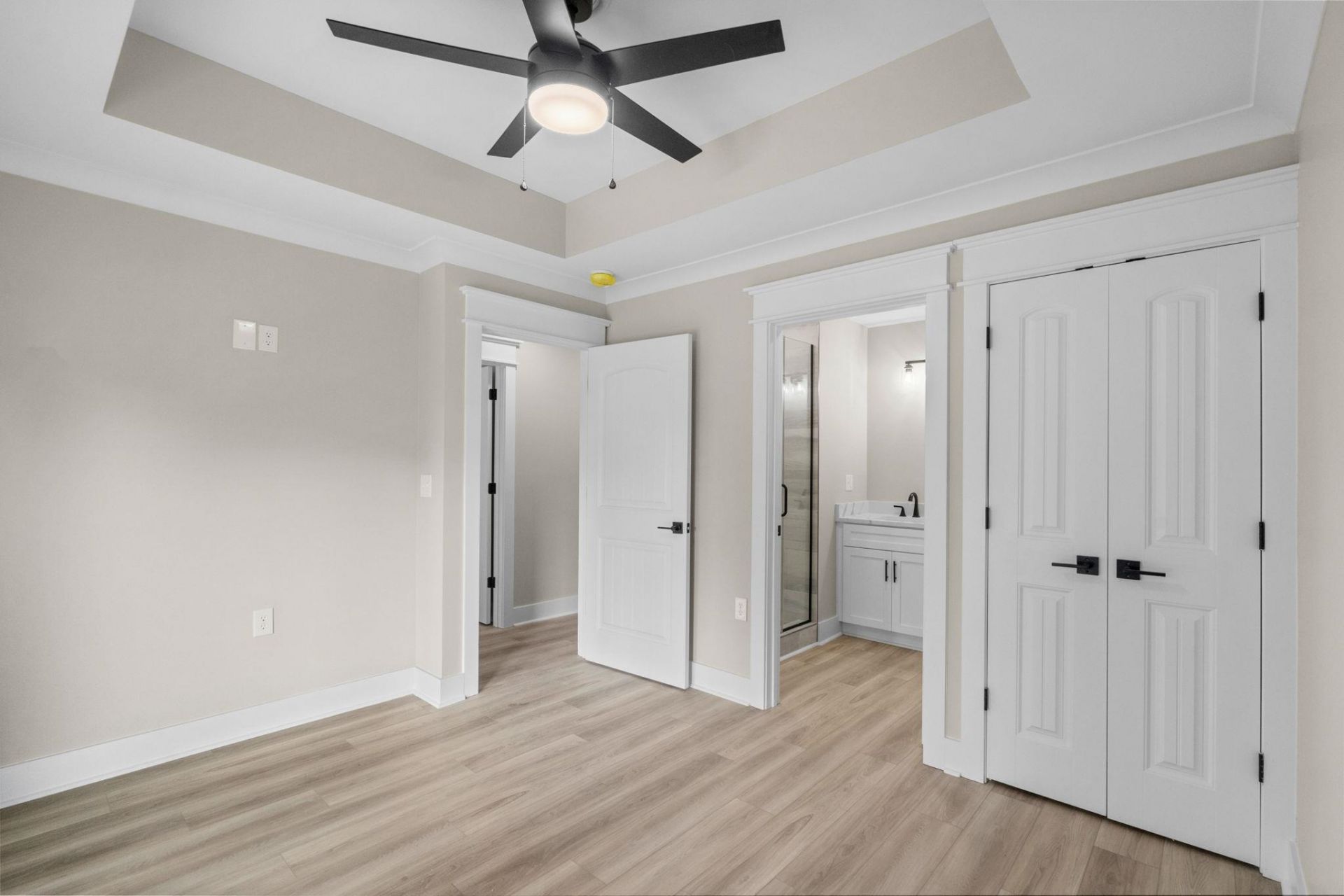 6001-mh14c S Kings Hwy.  Photo 47