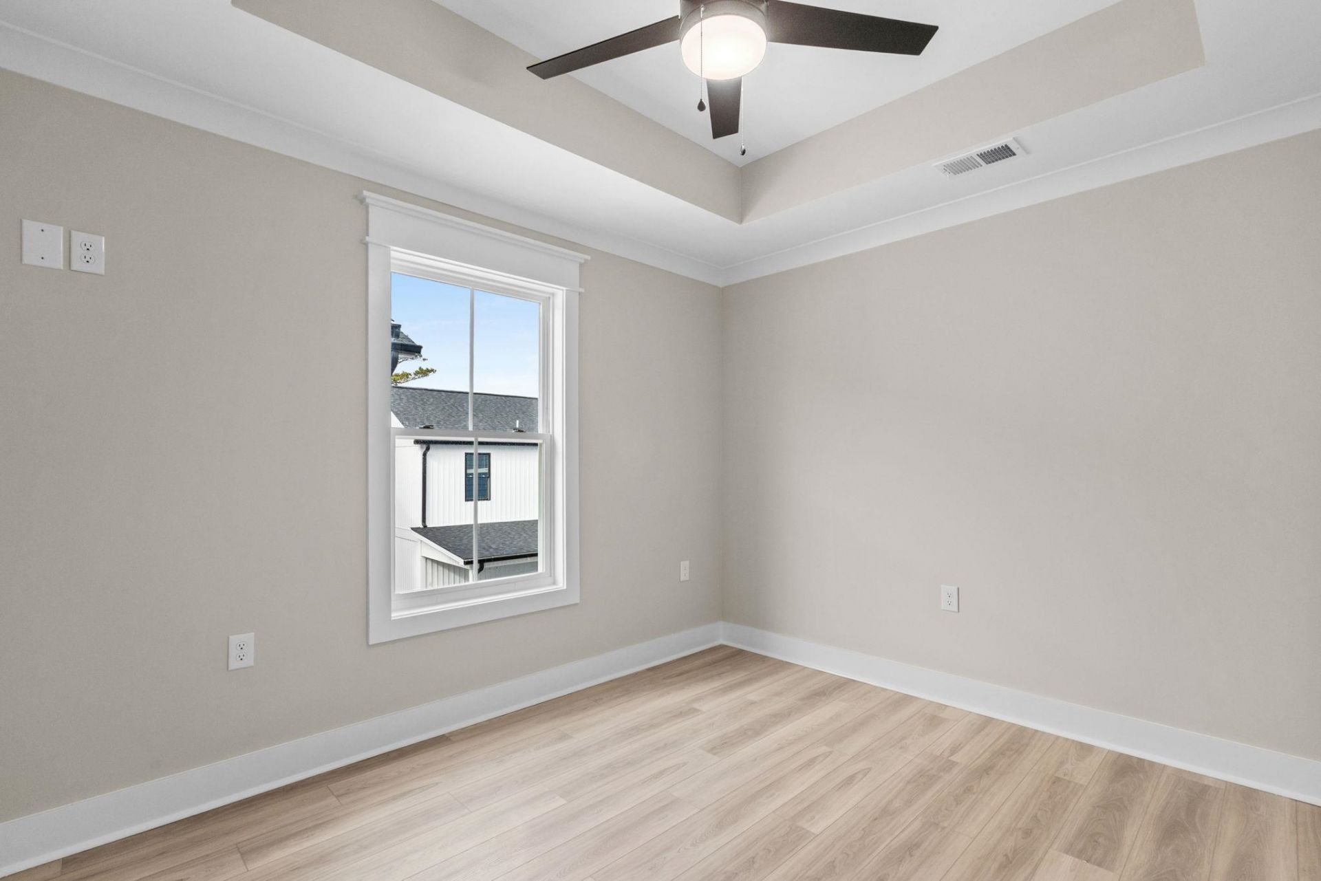 6001-mh14c S Kings Hwy.  Photo 49