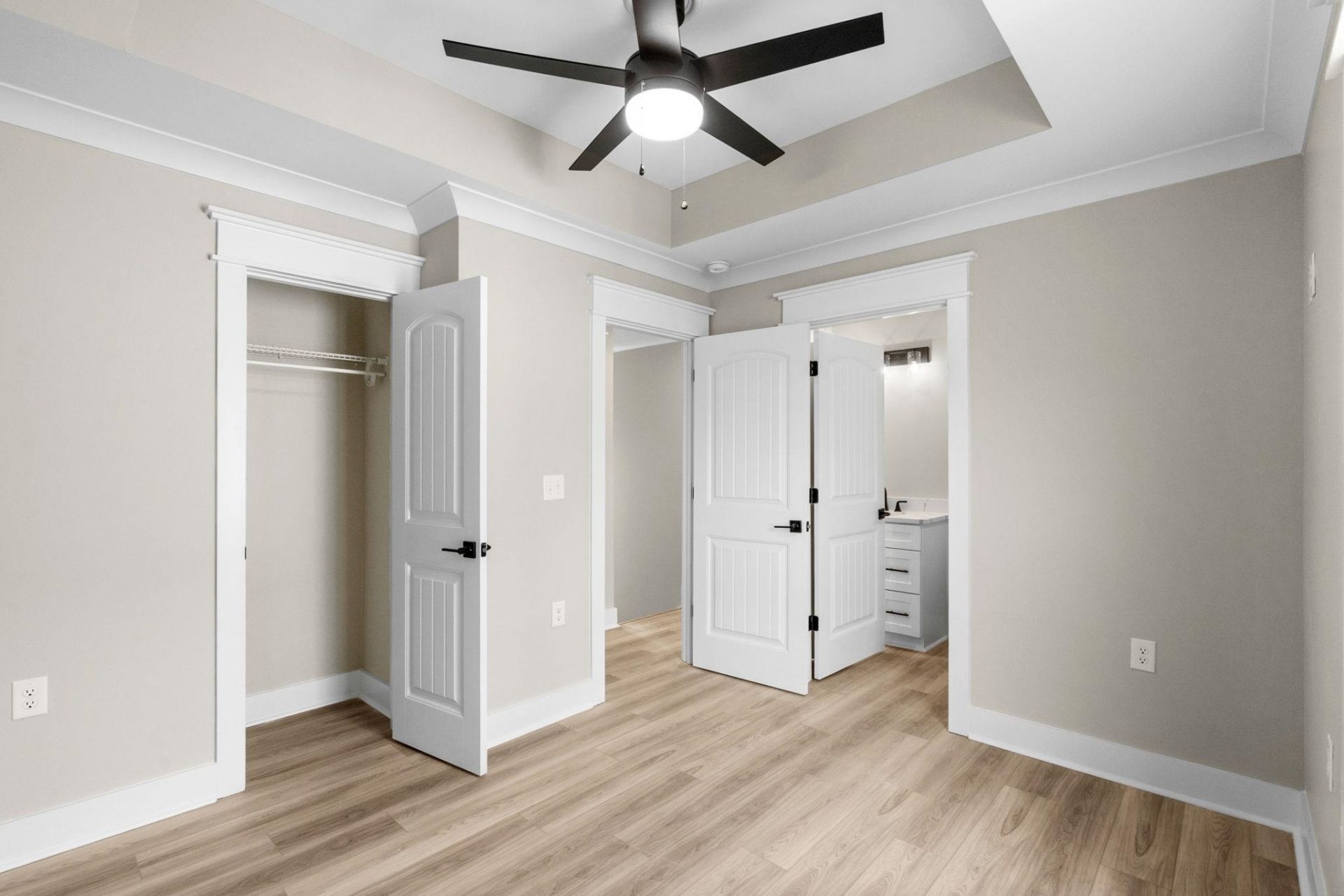 6001-mh14c S Kings Hwy.  Photo 50