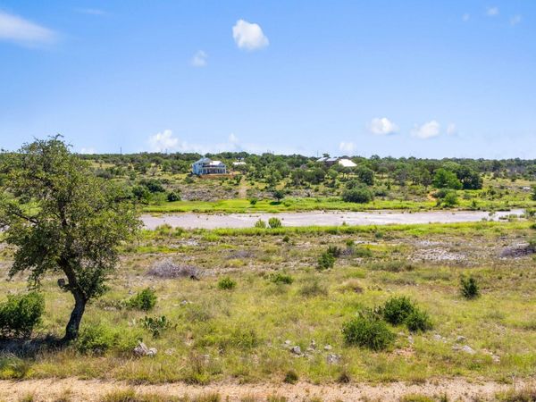 620 Rio Vista RD, Johnson City, TX 78636