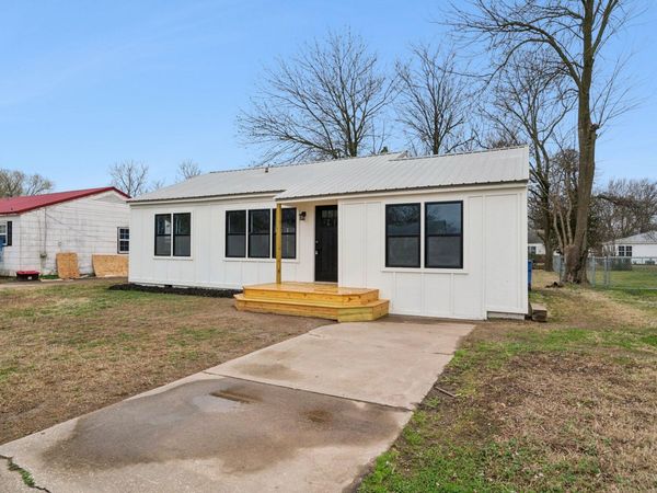 905 M Street NW, Miami, OK 74354