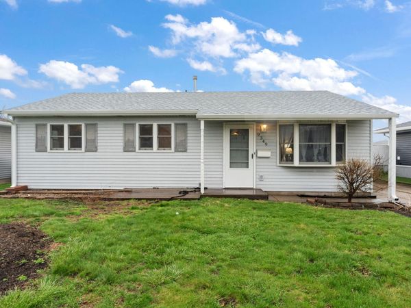 9349 Saric Drive, Highland, IN 46322