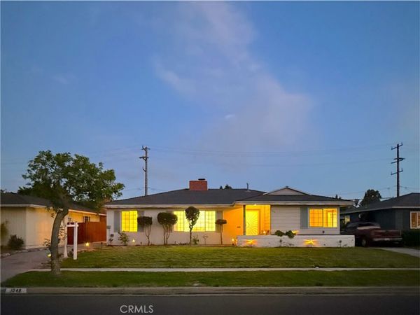 1048 E 45th Way, Long Beach, CA 90807