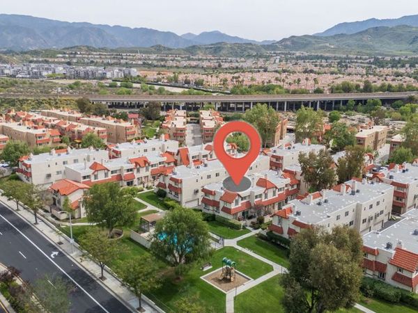 17955 River Circle, Unit 1, Canyon Country, CA 91387