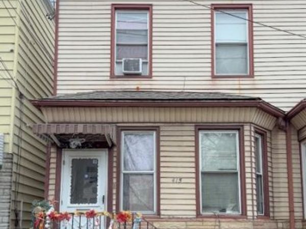 415 Lafayette St, Newark, NJ 07105