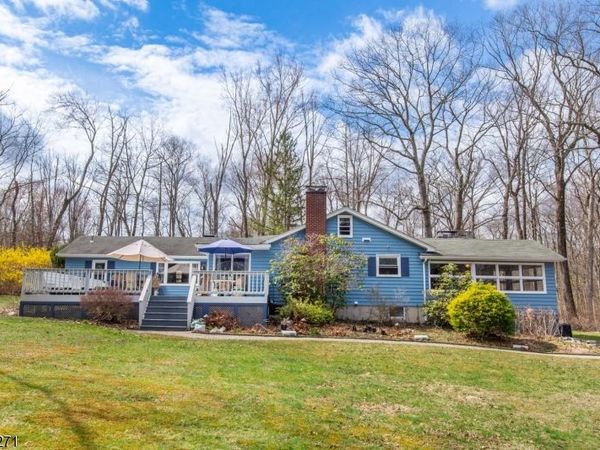 7 Stempert Rd, Frankford, NJ 07826