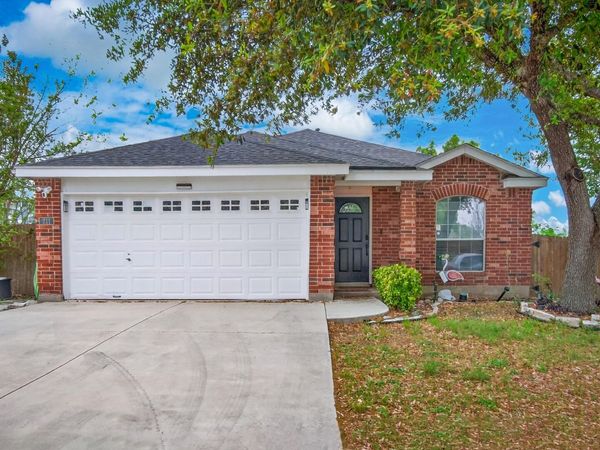 211 Starling Creek, New Braunfels, TX 78130