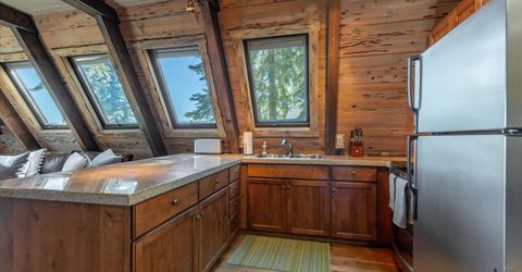 949 Skyline Drive, Tahoe City, CA 96145 Photo