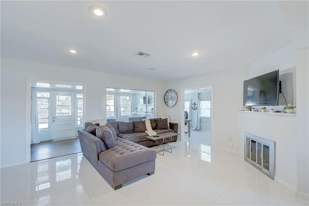 1138 Harbor Dr, Fort Myers, FL 33917 Photo