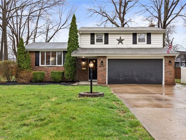 4004 Washington Avenue , Lorain, OH 44052