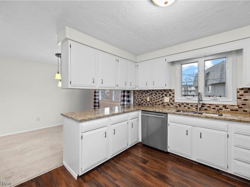 4004 Washington Avenue , Lorain, OH 44052 Photo 12