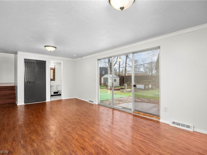 4004 Washington Avenue , Lorain, OH 44052 Photo 15