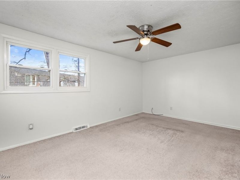 4004 Washington Avenue , Lorain, OH 44052 Photo 17